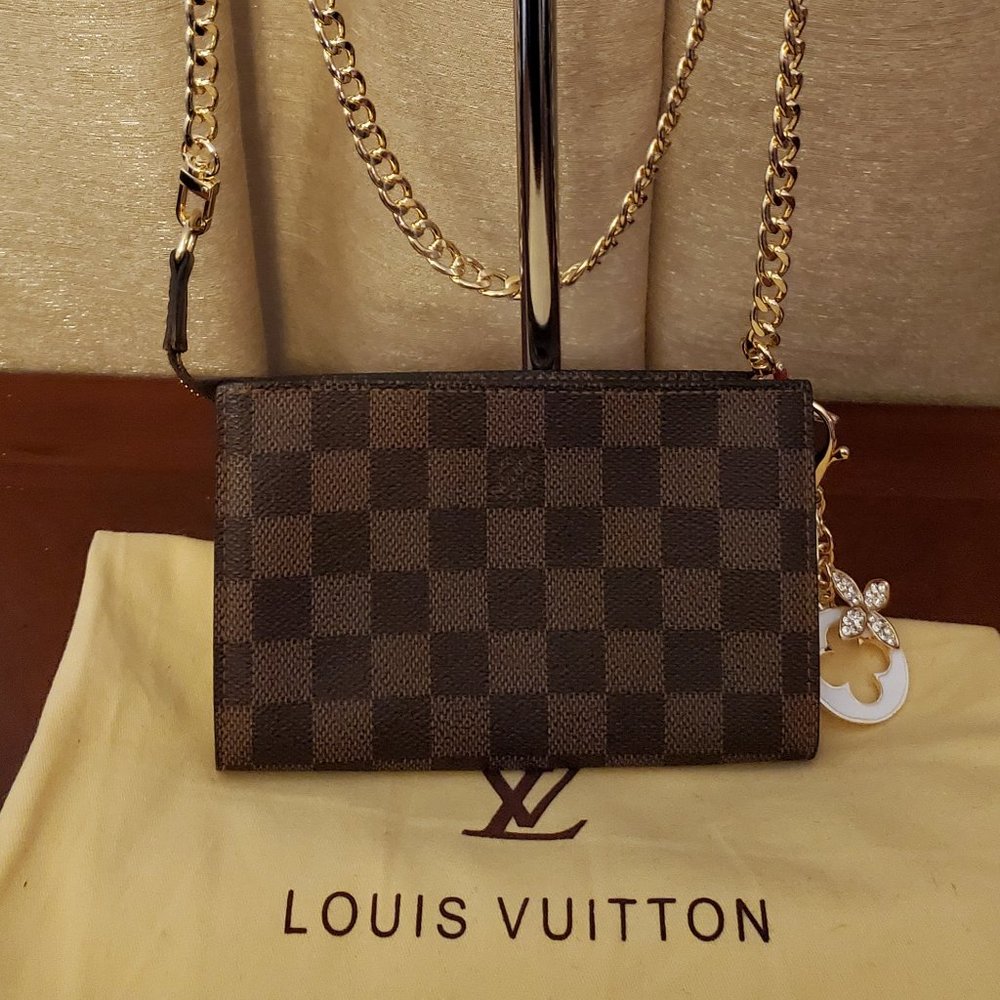 Louis Vuitton Damier Ebene Marais Pouch Pochette